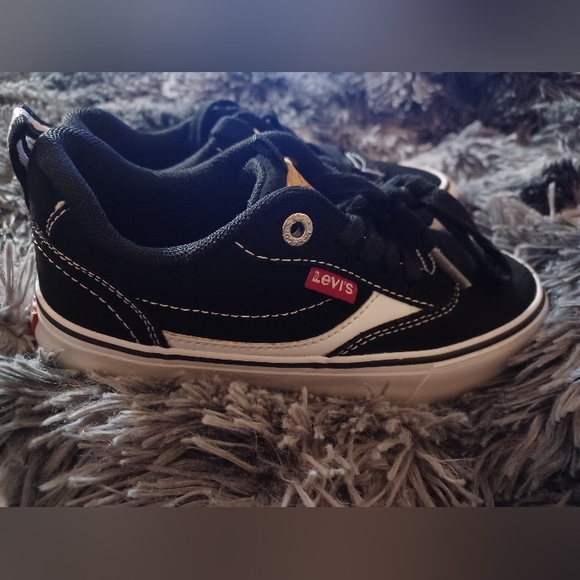 Levi's kid shoes size 12 - Picture 1 of 7